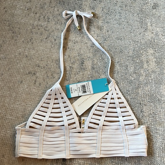 NWT Beach Bunny Triangle Top - Picture 4 of 5